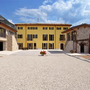 Tre Forti , Rivoli Veronese Italië